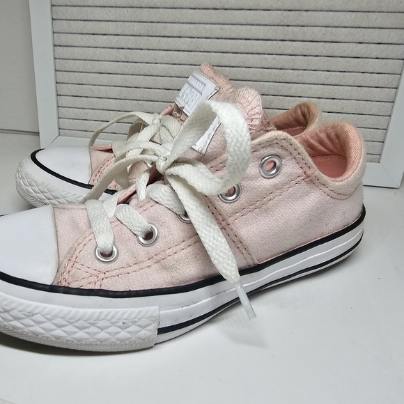 Converse: Kids Baby Pink Sneakers/Shoes β€οΈ - Picture 3 of 15